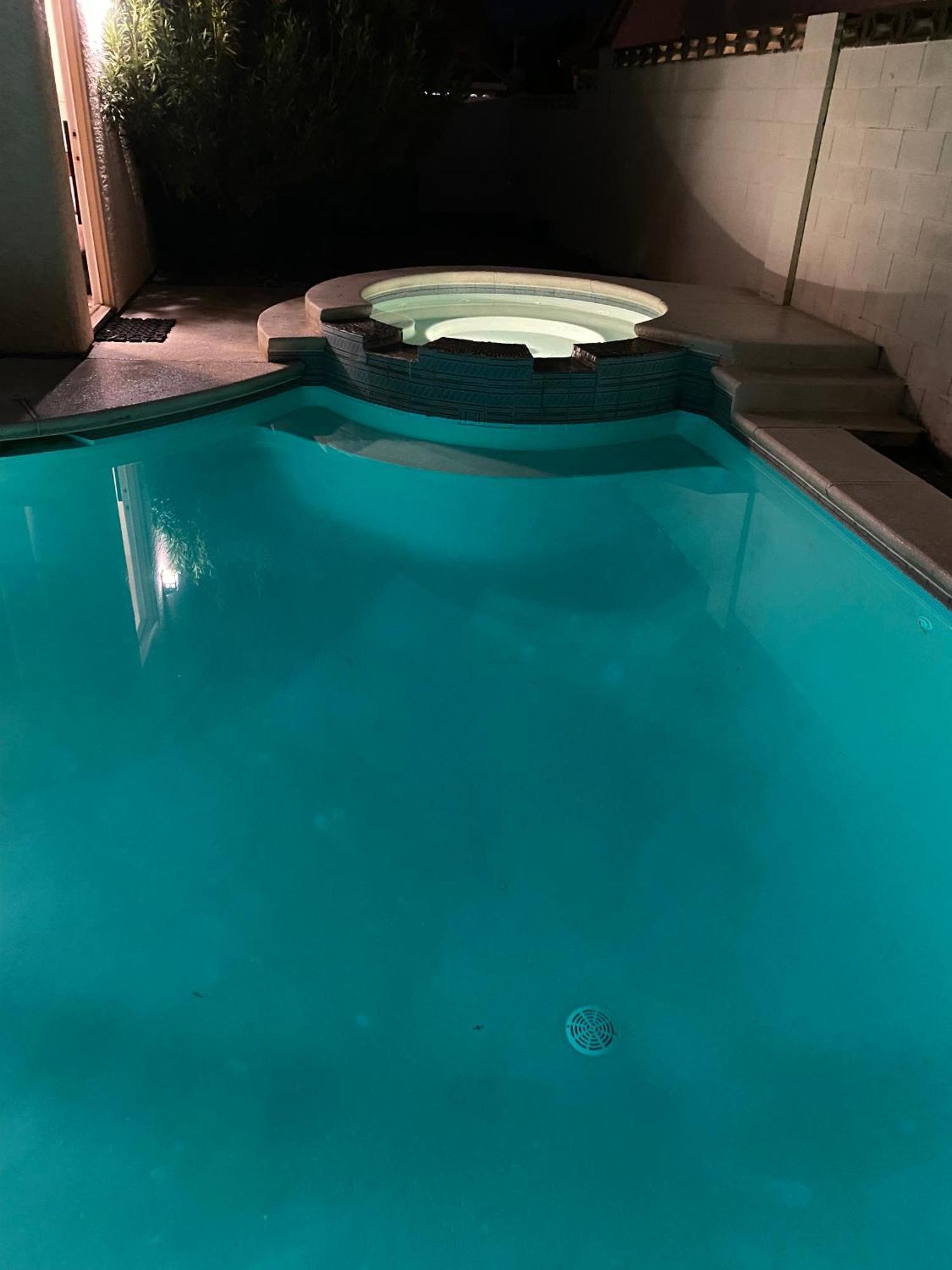 Luxury 1900 Sq Ft House Huge 46 Ft Pool & Hot Spa Las Vegas Exterior photo